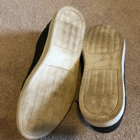 Steven Madden Grey Canvas Sneakers Size 9 - Picture 4 of 6